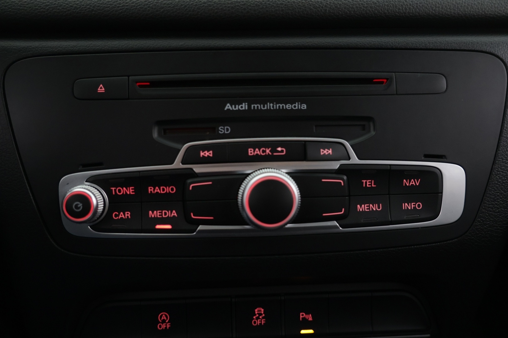 AUDI Q3 2012