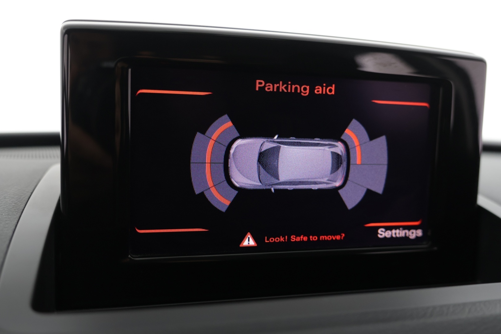 AUDI Q3 2012
