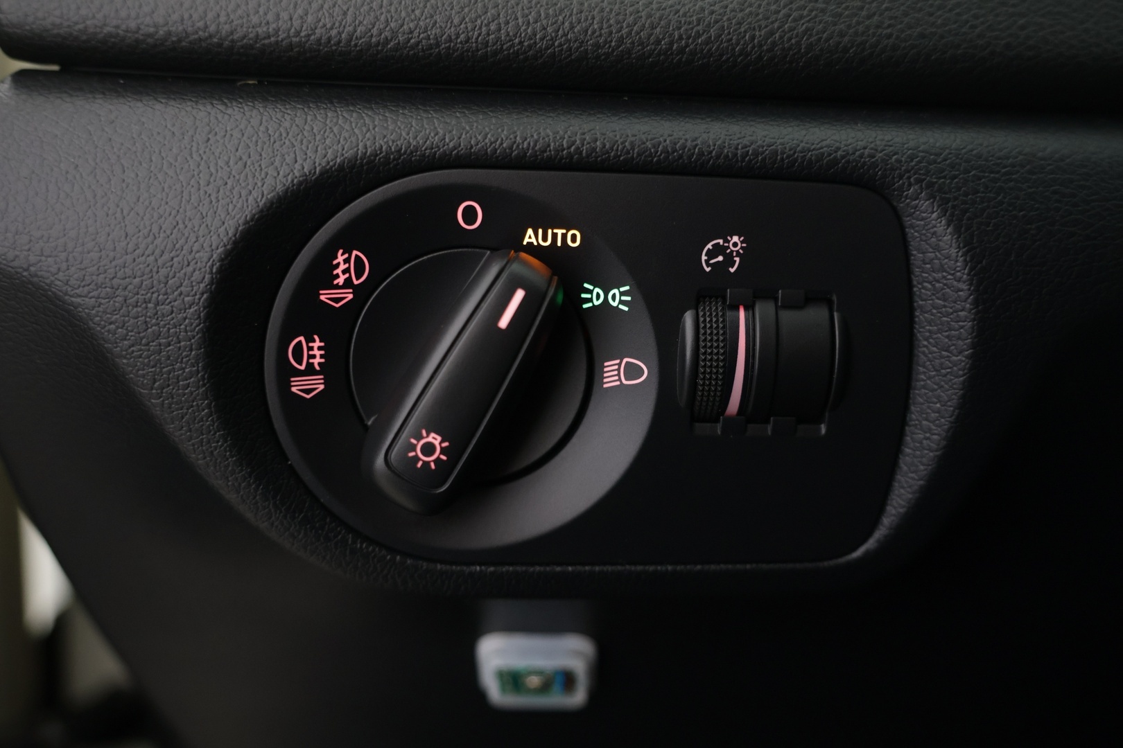 AUDI Q3 2012
