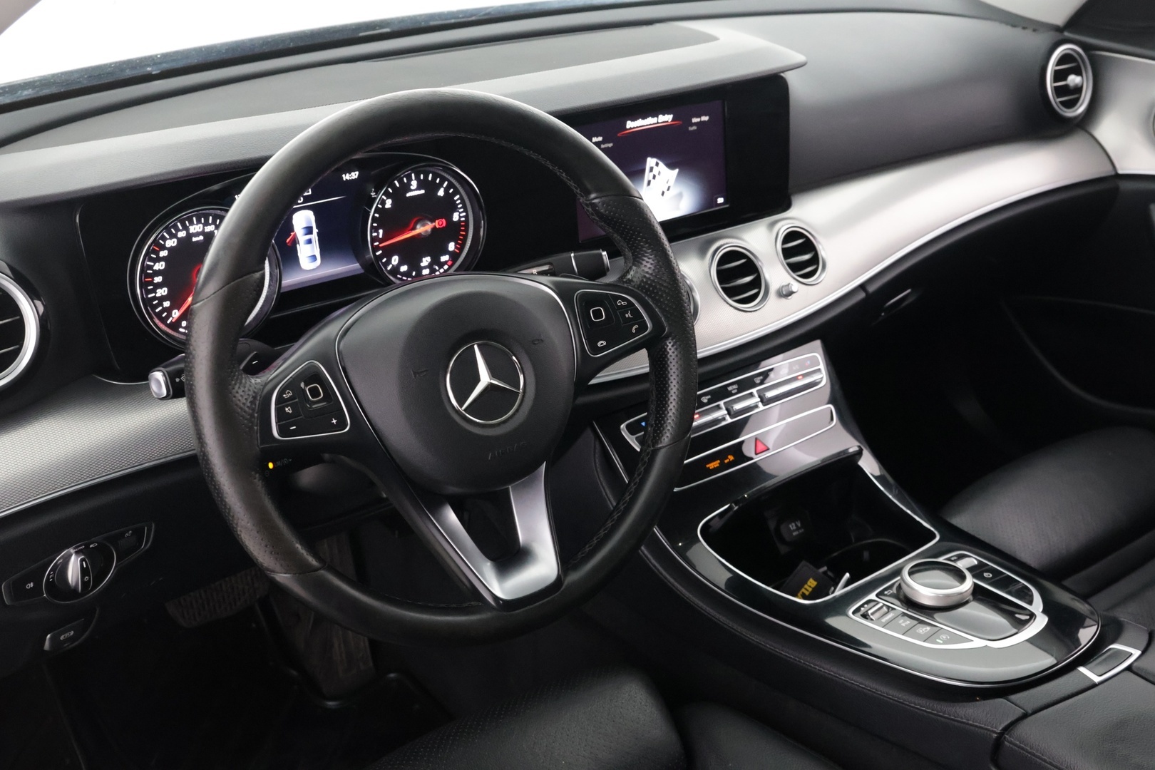 MERCEDES-BENZ E 2017