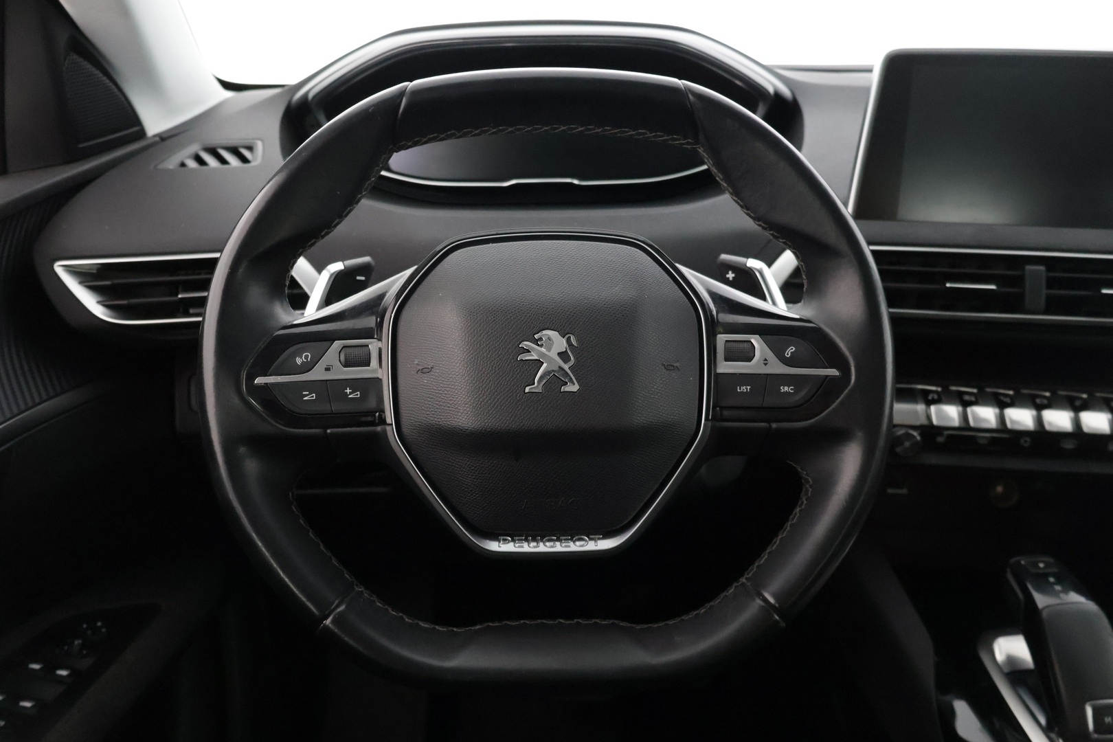 PEUGEOT 5008 2019