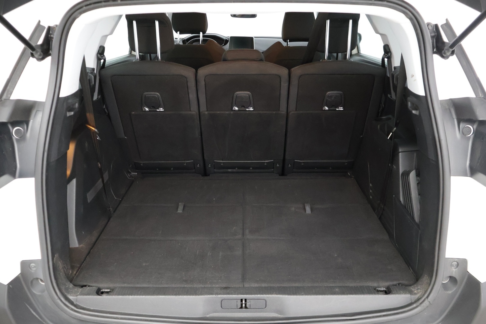 PEUGEOT 5008 2019