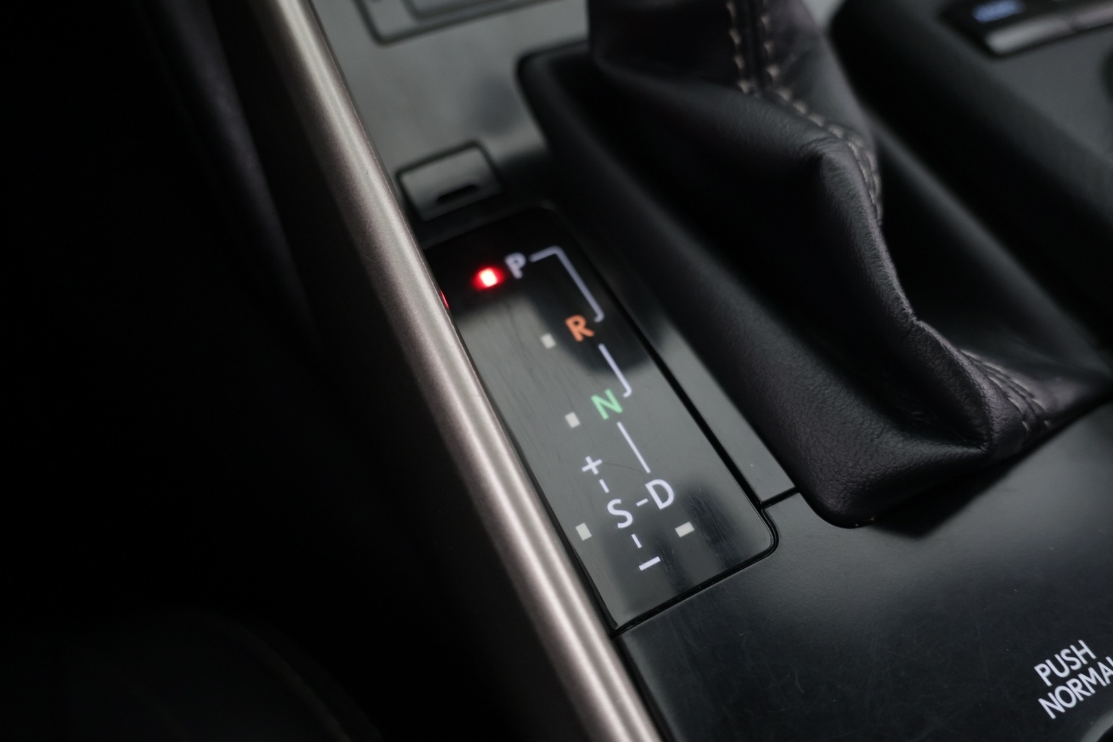 LEXUS IS 2013