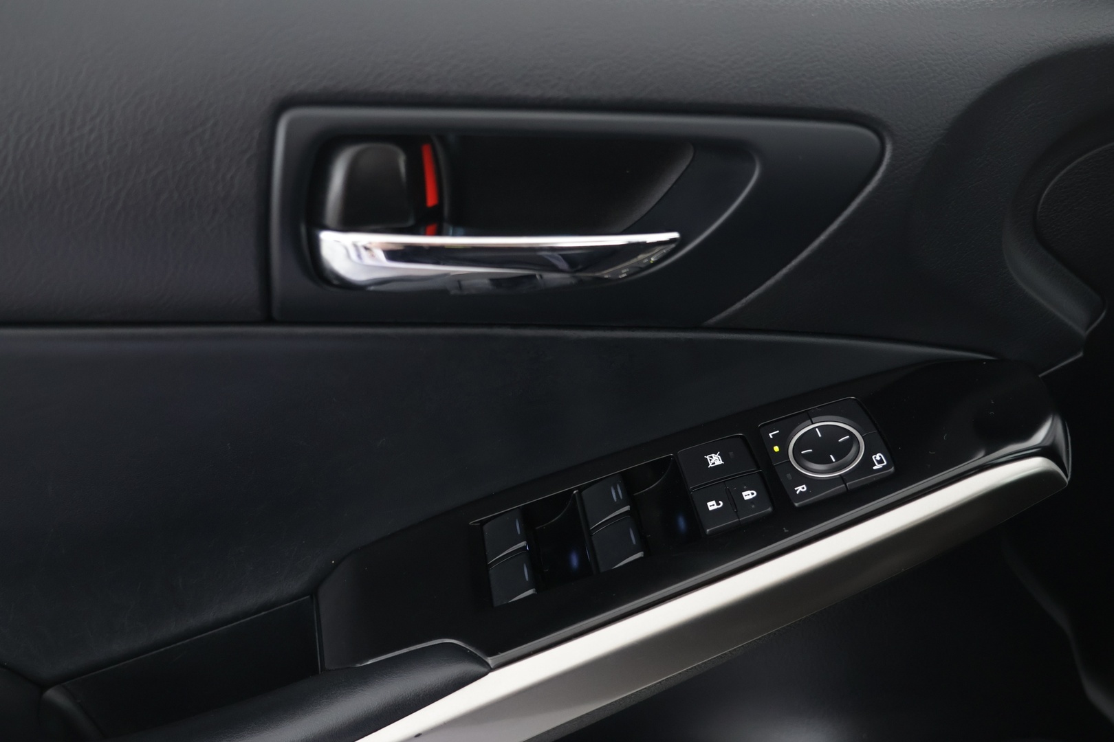 LEXUS IS 2013