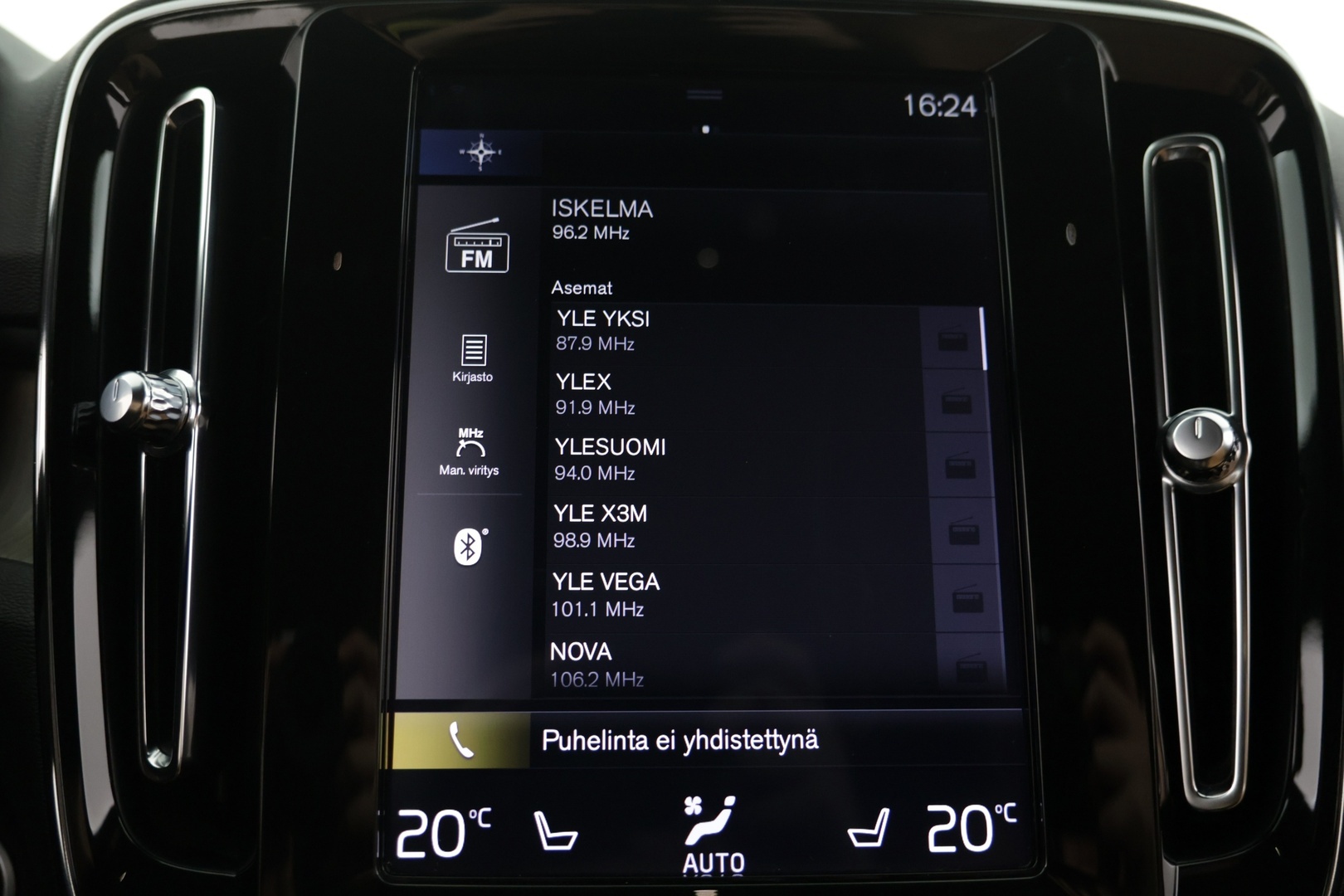 VOLVO XC40 2020