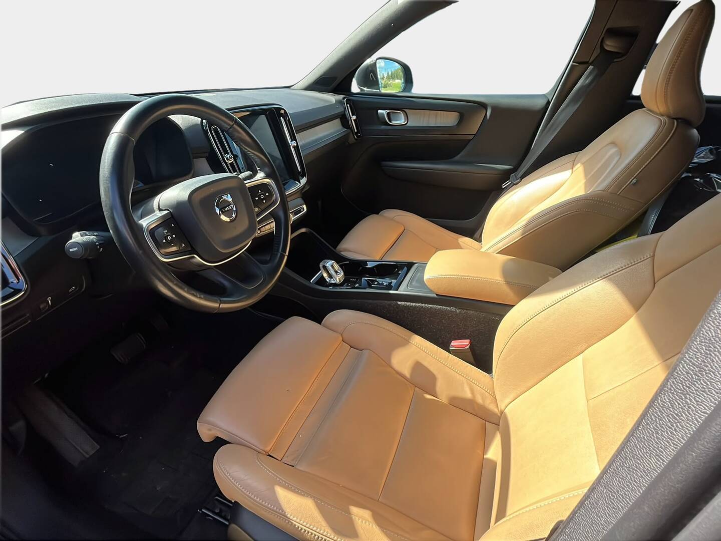 VOLVO XC40 2020