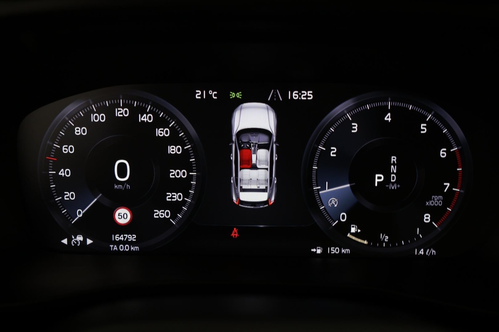 VOLVO XC40 2020