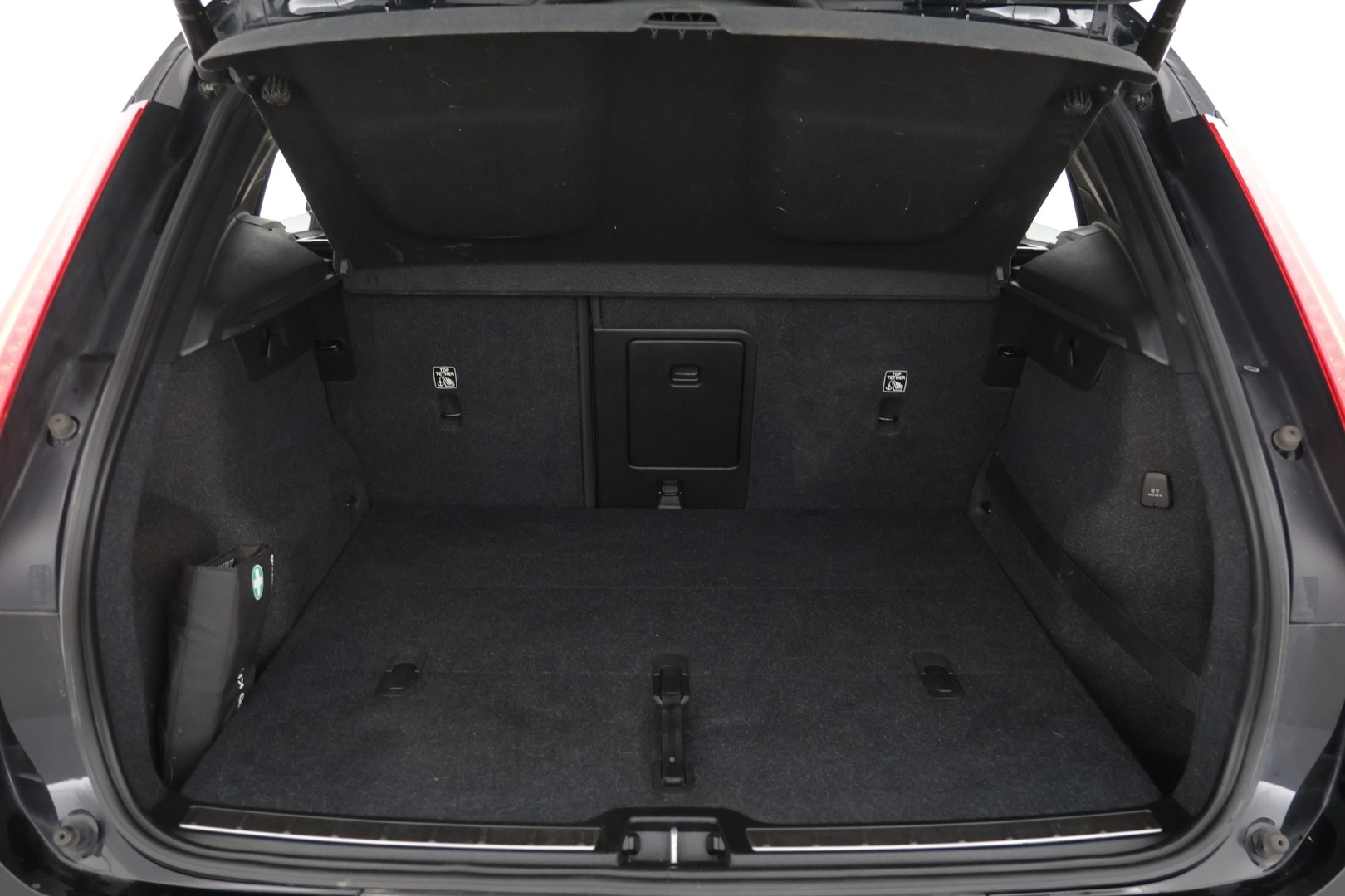 VOLVO XC40 2020