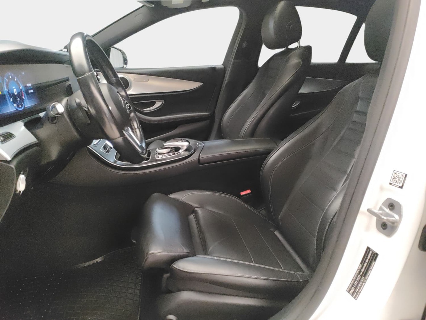 MERCEDES-BENZ E 2019