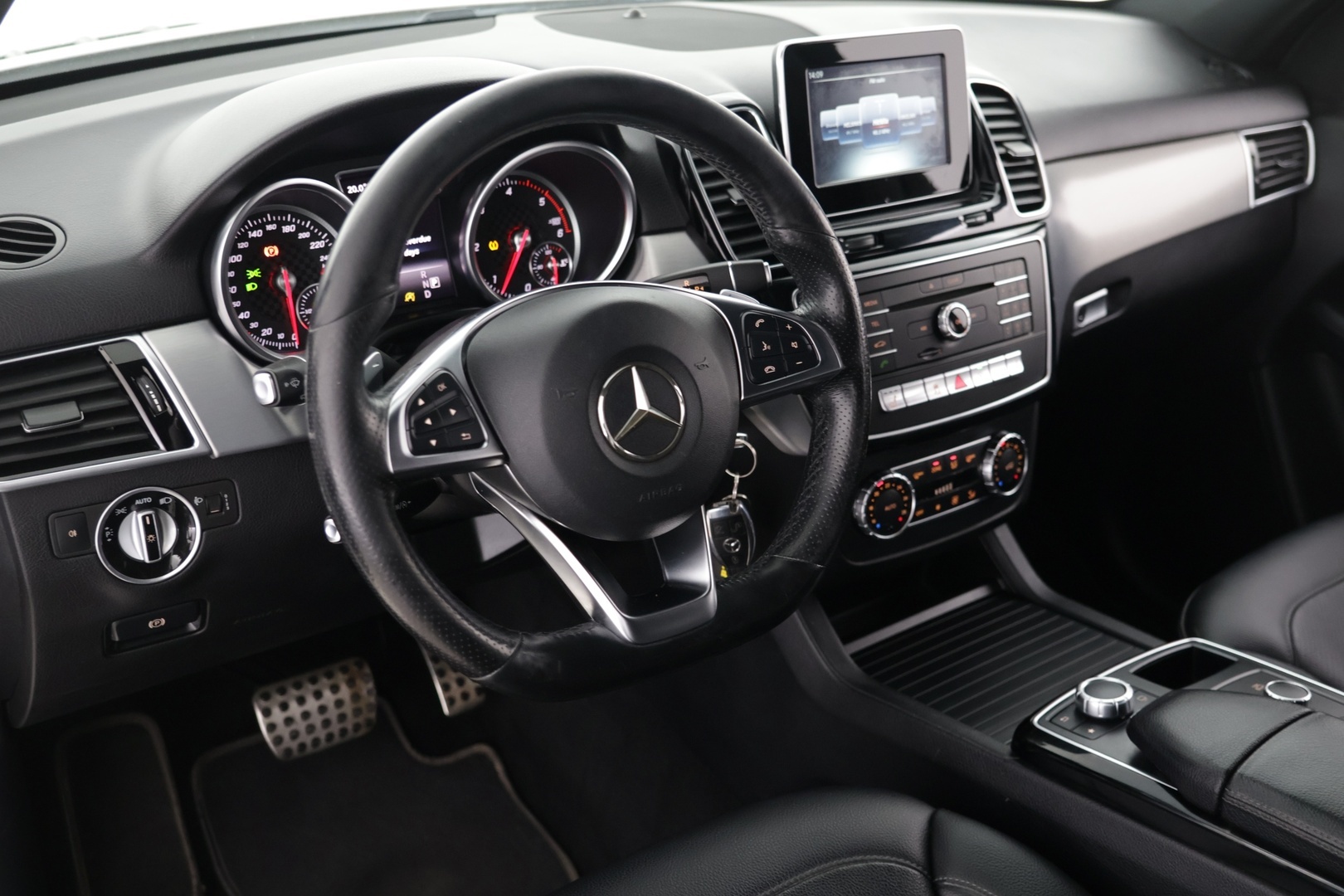 MERCEDES-BENZ GLE 2016