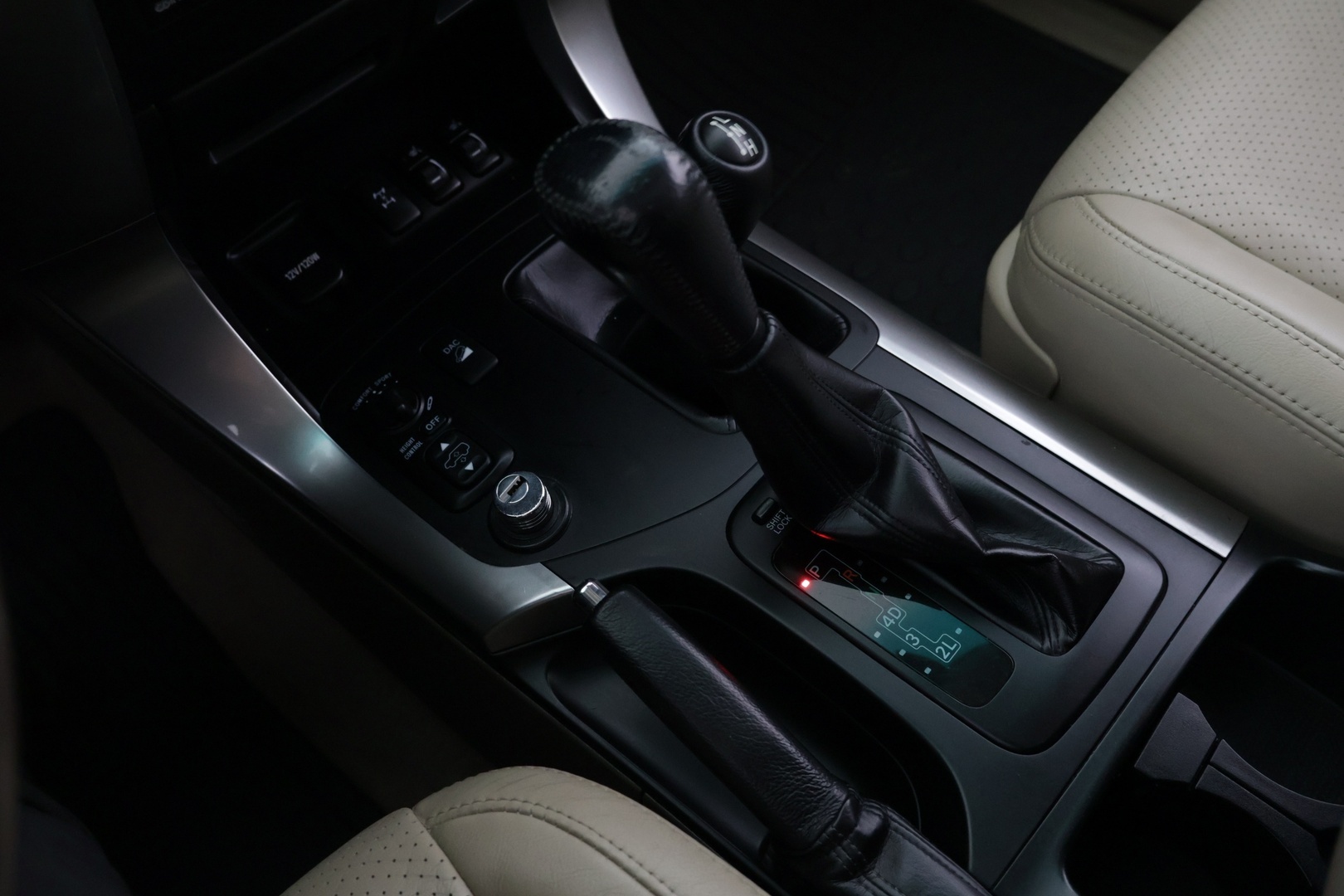 TOYOTA Land Cruiser 2009