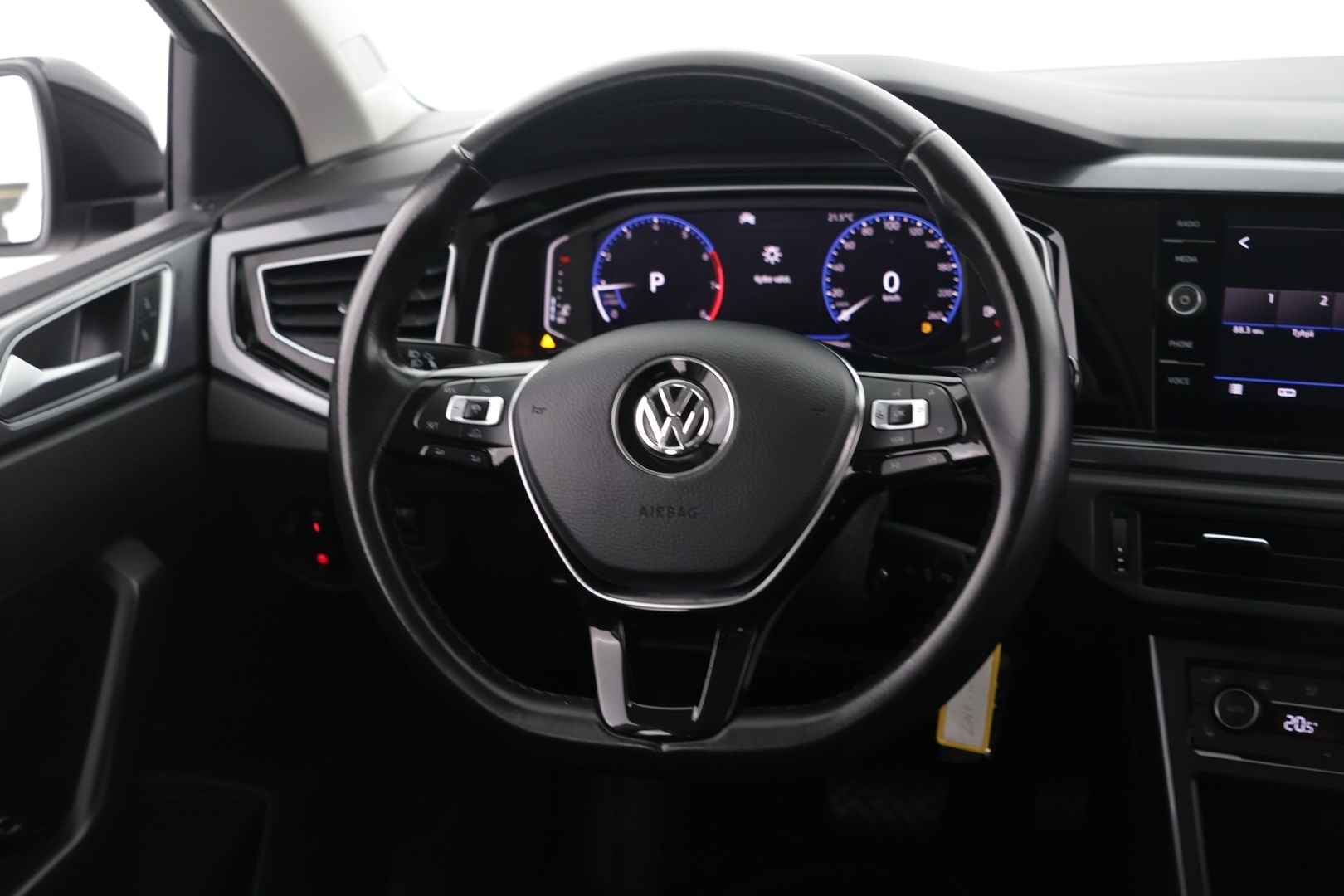 VOLKSWAGEN Polo 2020