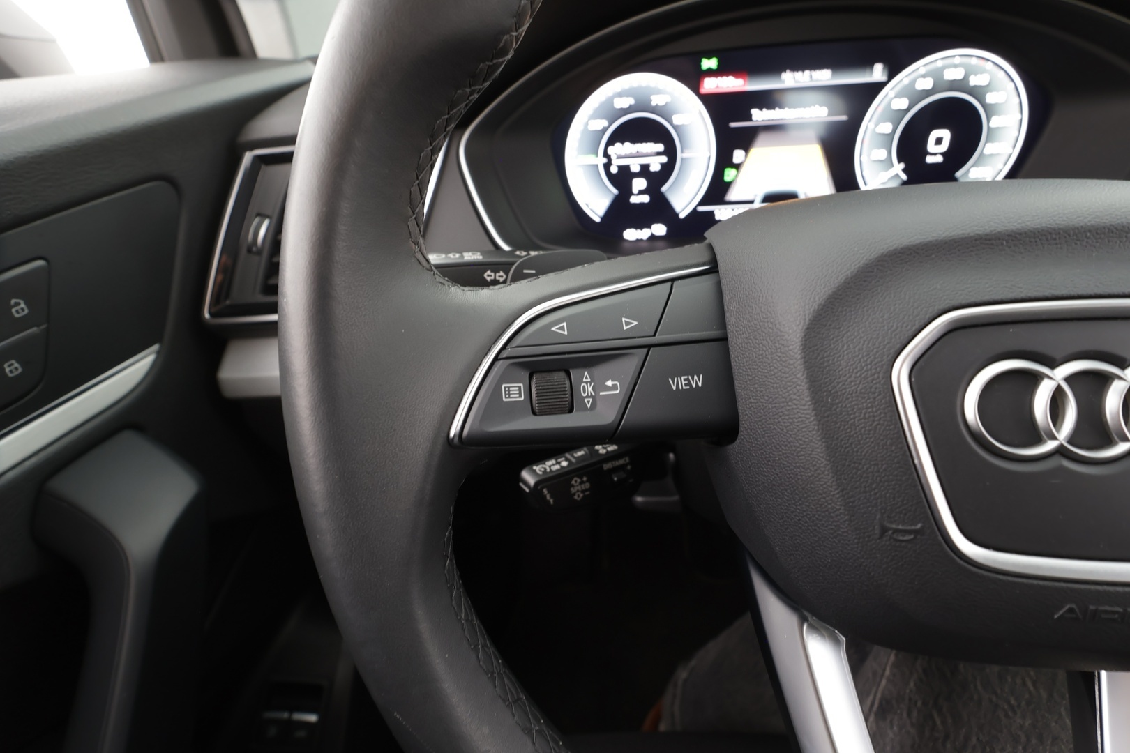 AUDI Q5 2023
