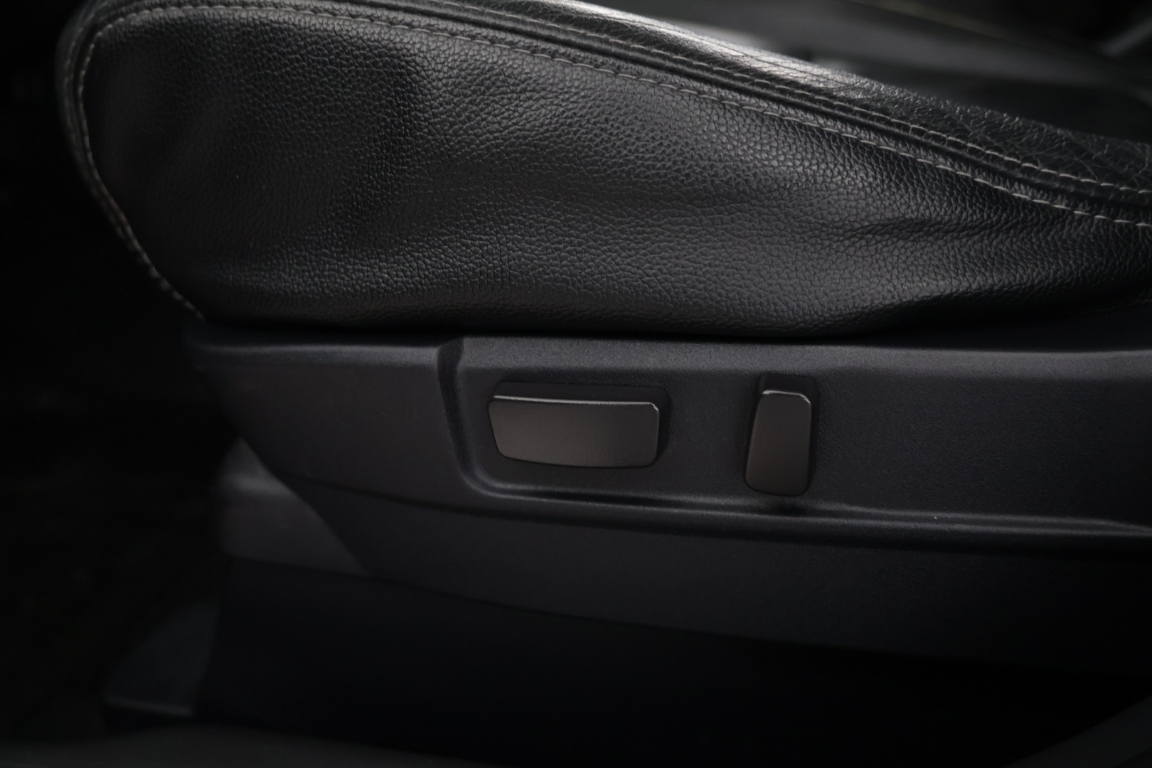 MITSUBISHI Outlander 2016