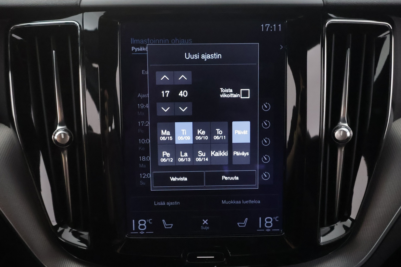 VOLVO XC60 2018