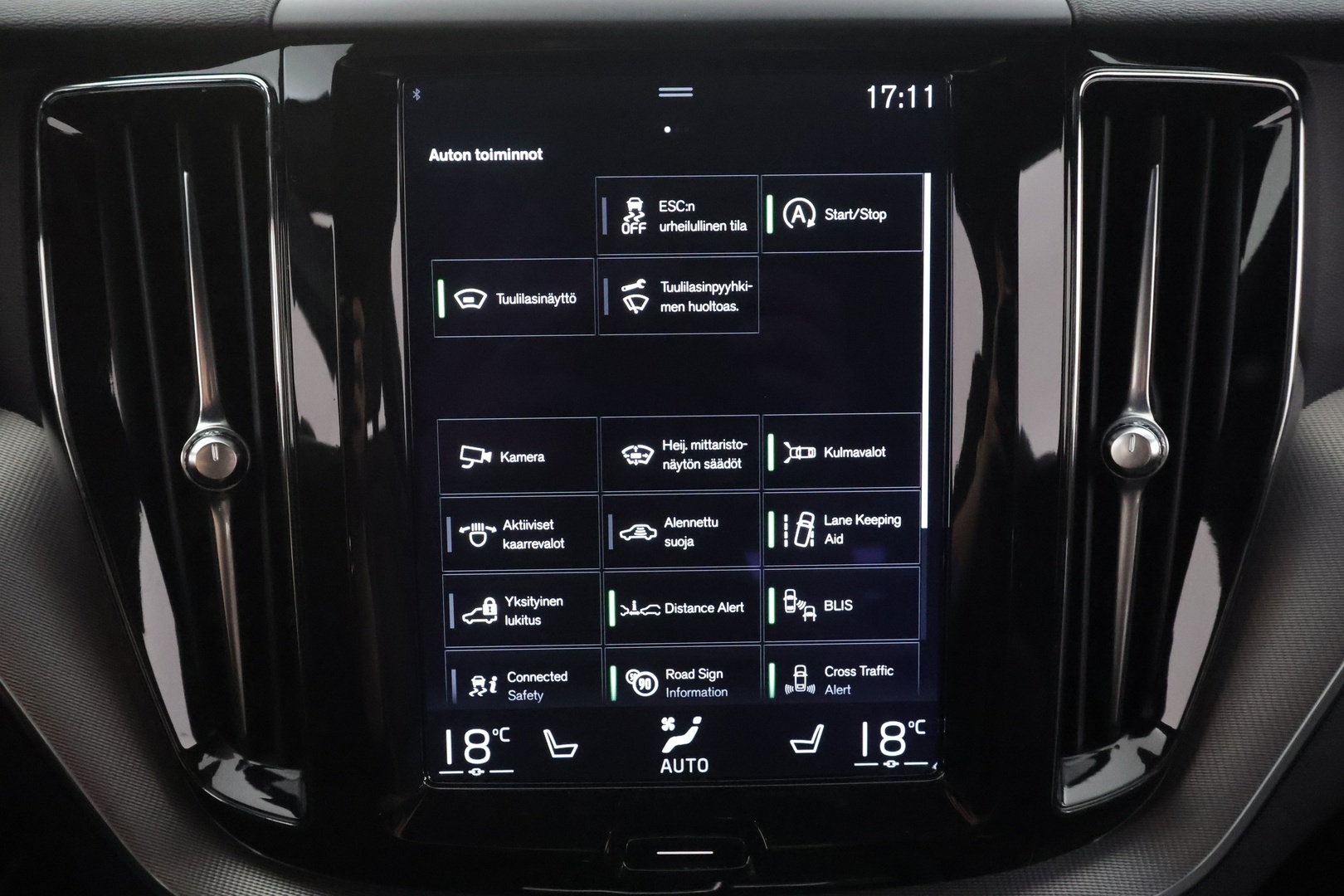 VOLVO XC60 2018
