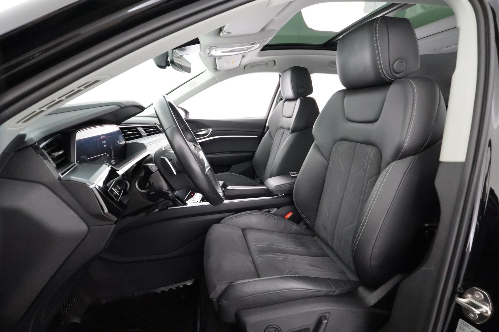 AUDI Q8 E-TRON 2024