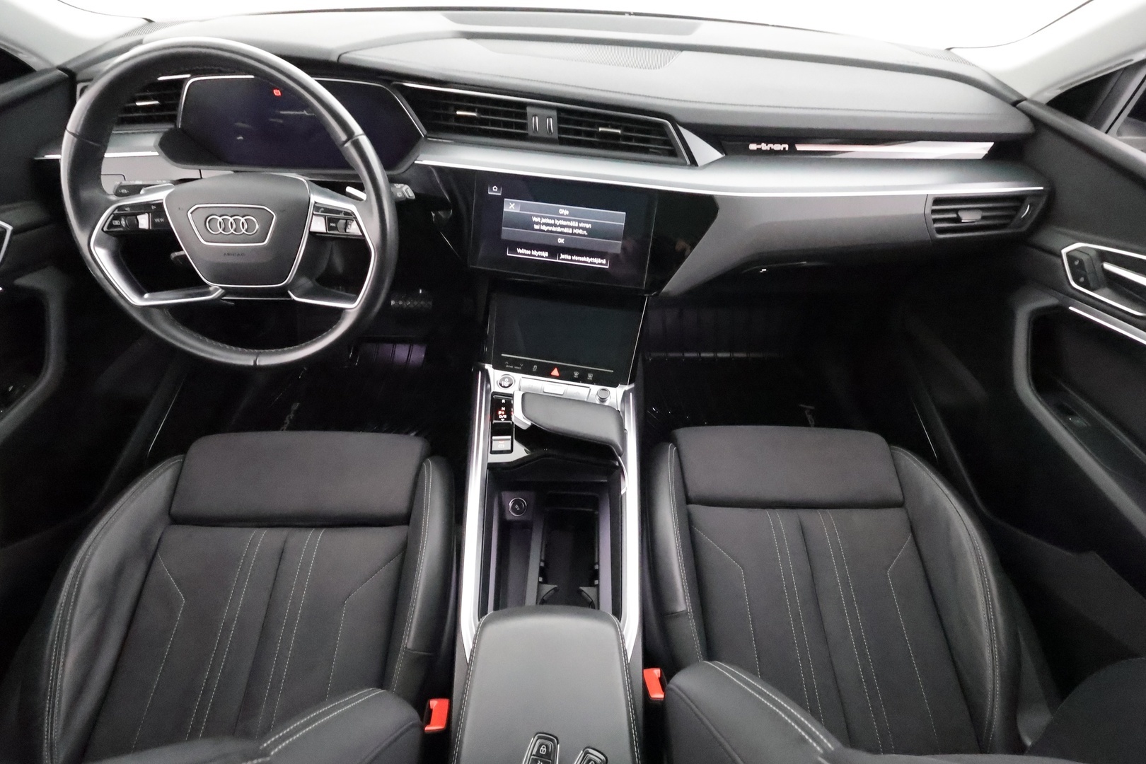 AUDI Q8 E-TRON 2024