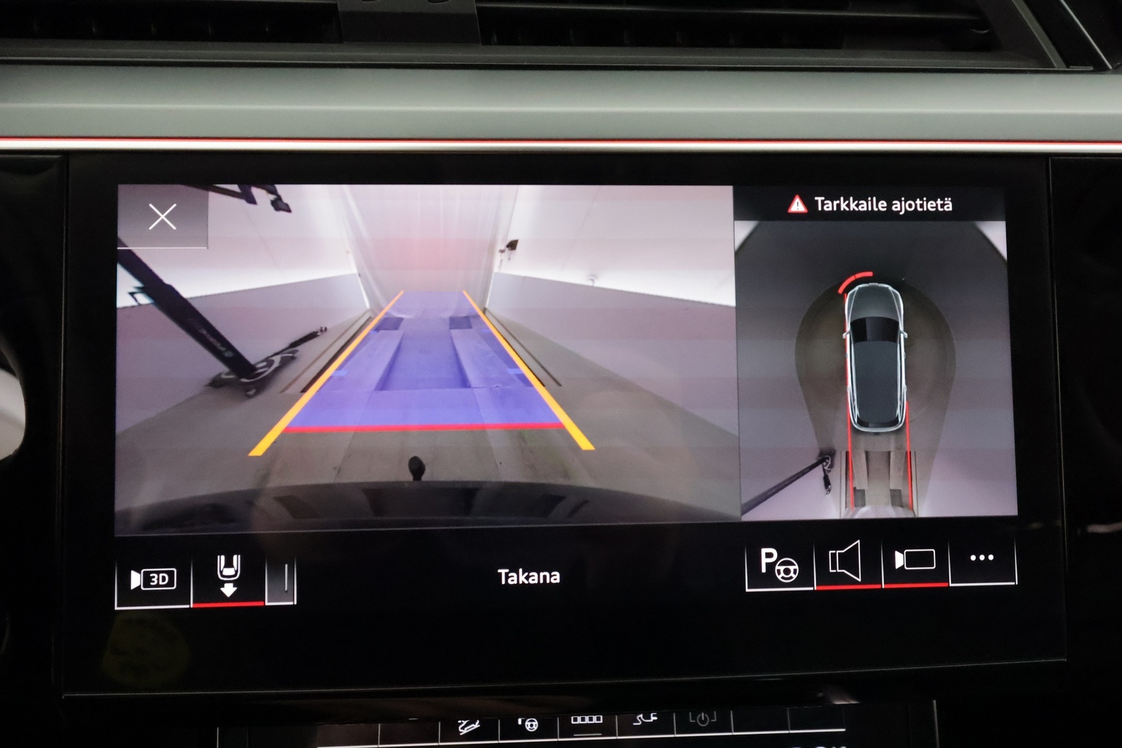 AUDI Q8 E-TRON 2024