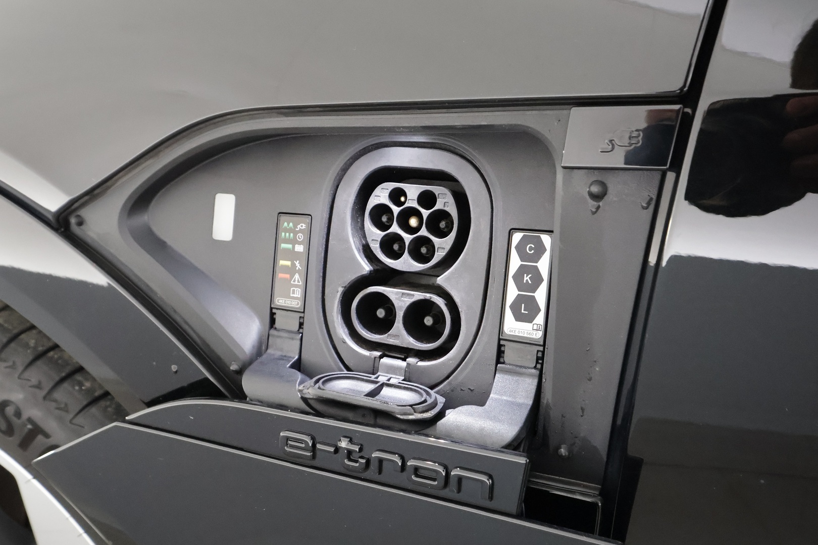 AUDI Q8 E-TRON 2024