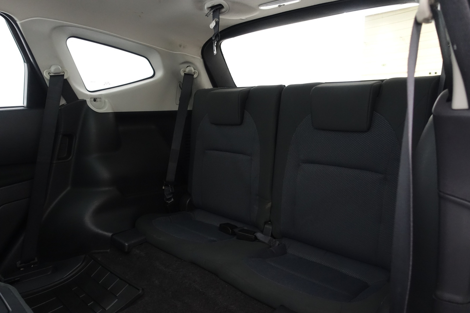 NISSAN Qashqai+2 2011