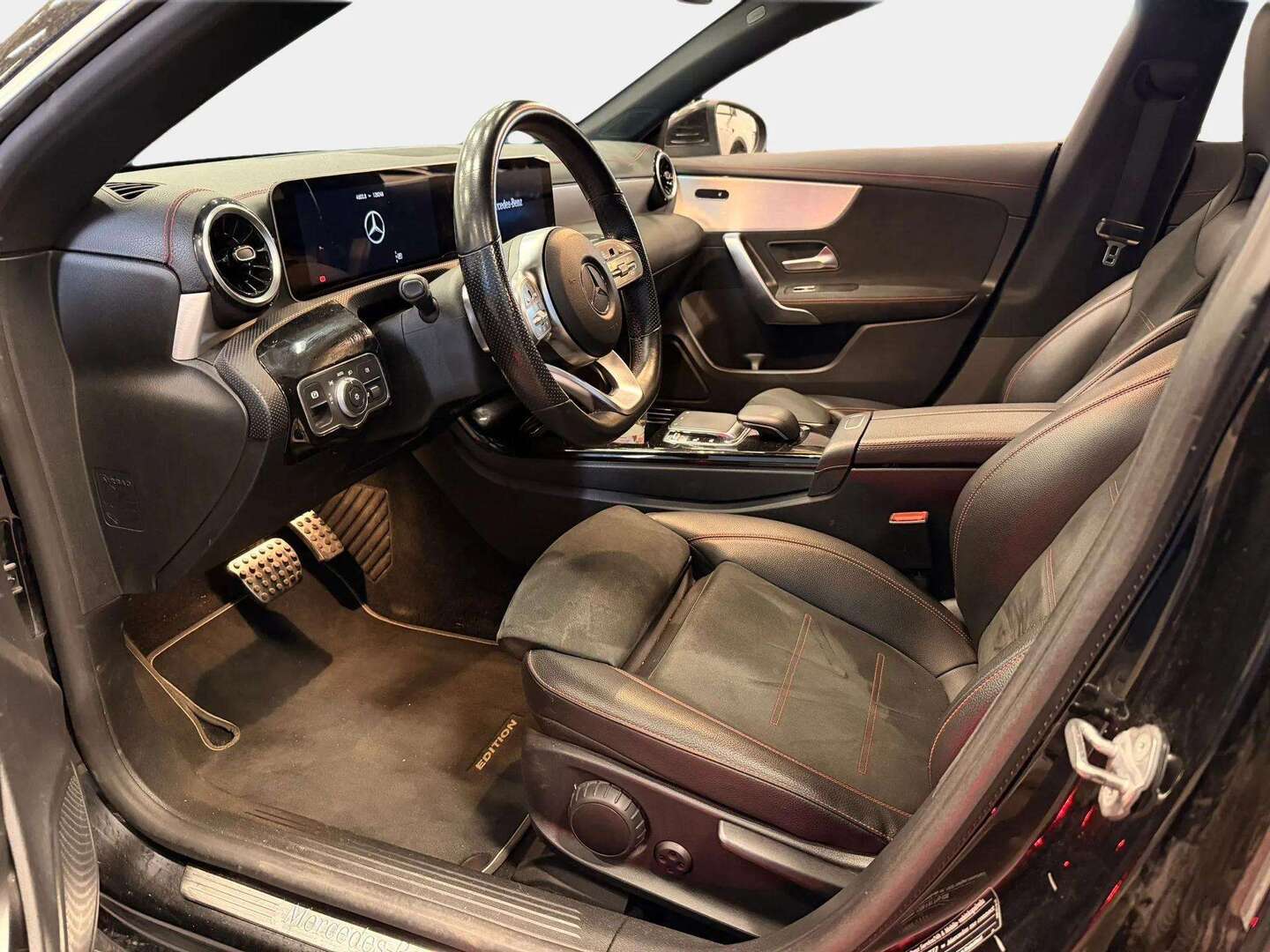 MERCEDES-BENZ CLA 2019
