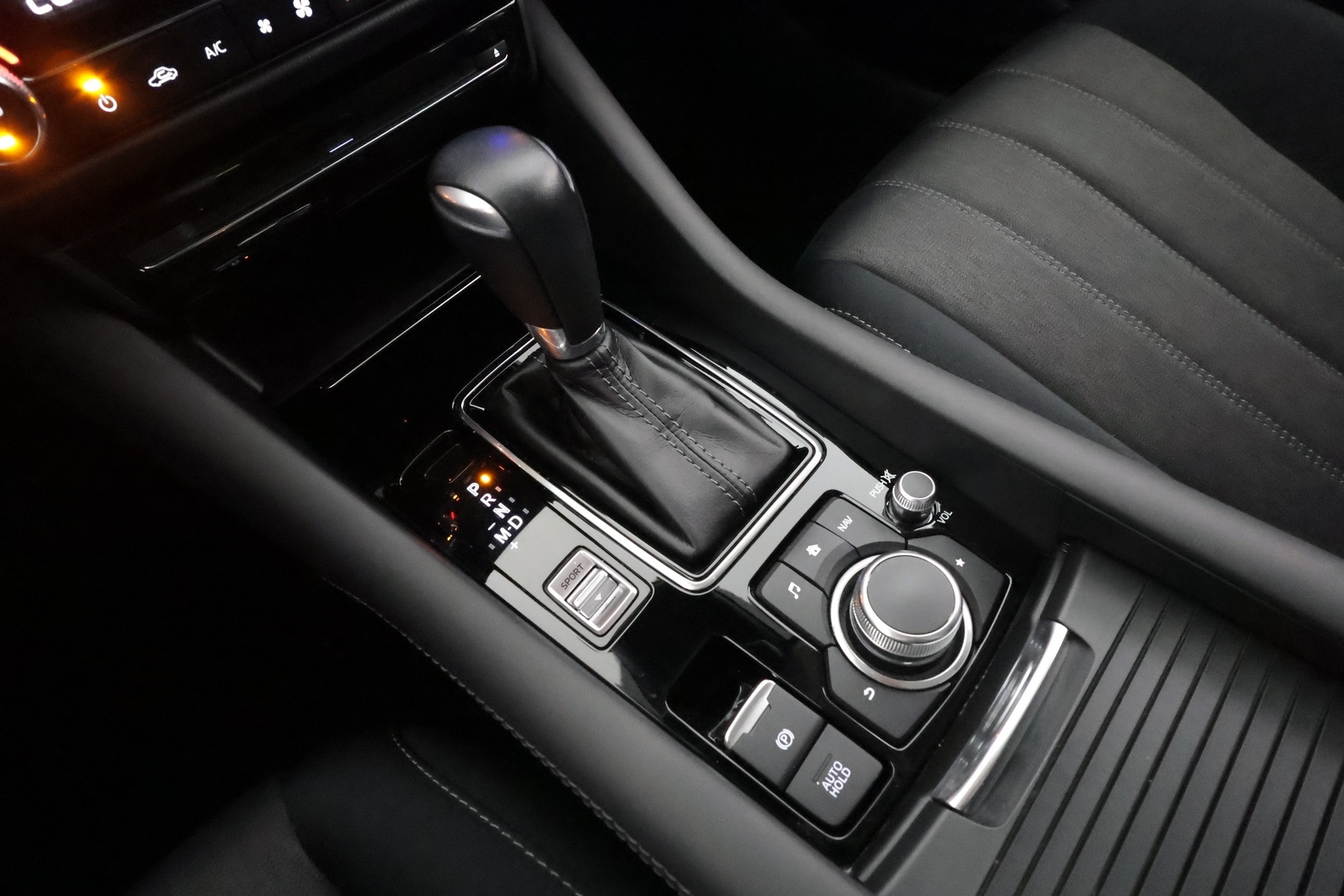 MAZDA Mazda6 2019