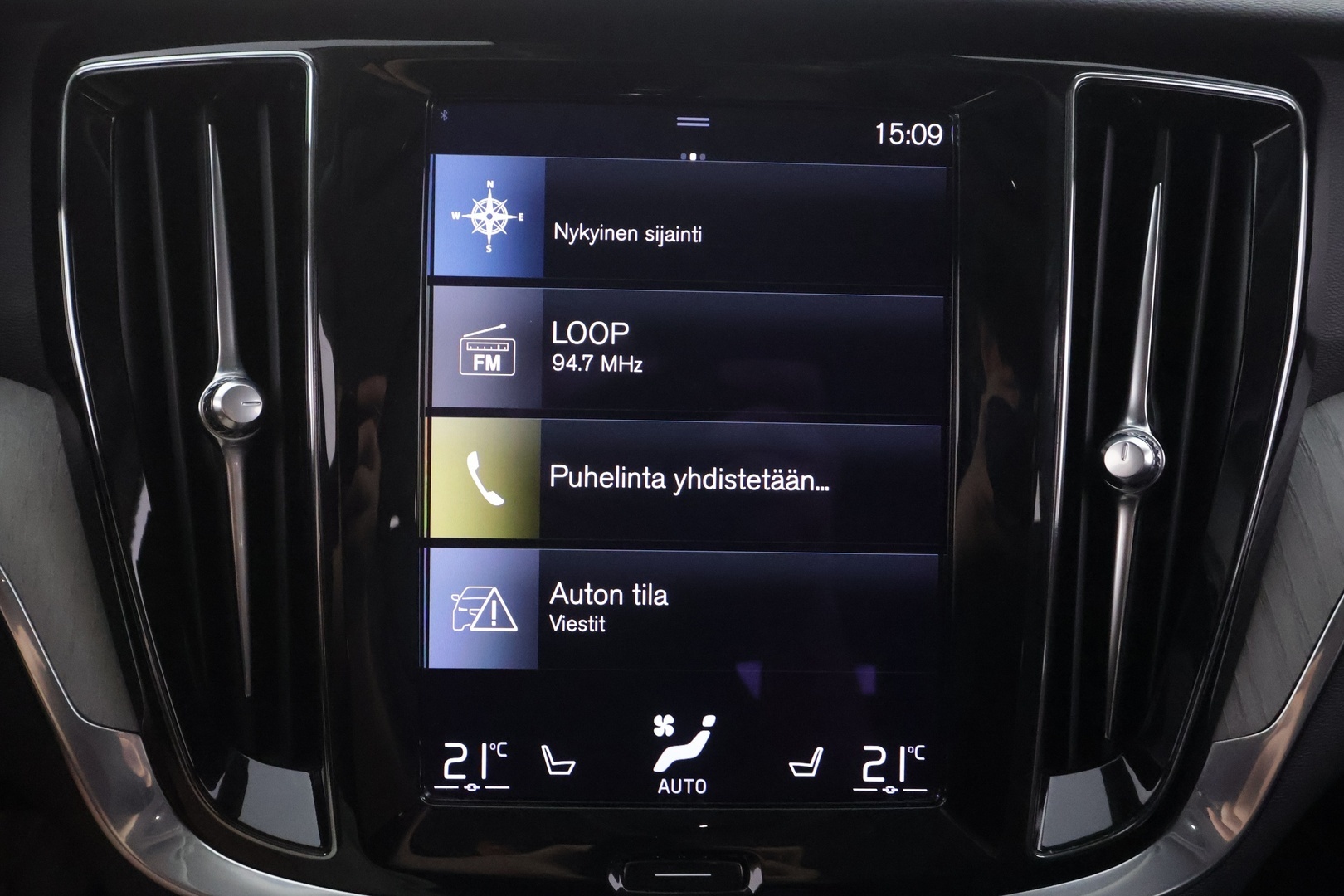 VOLVO V60 2021