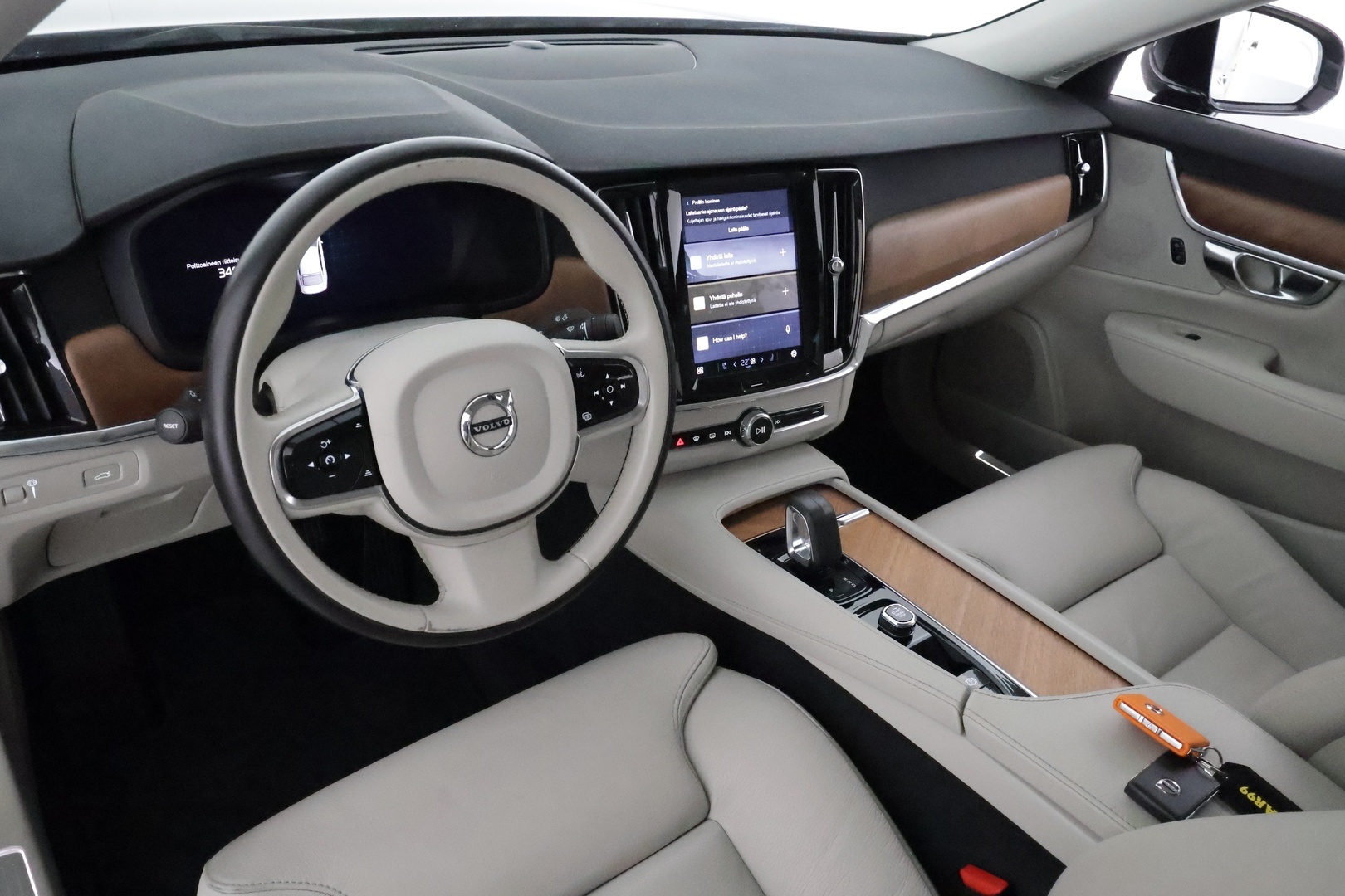 VOLVO S90 2022