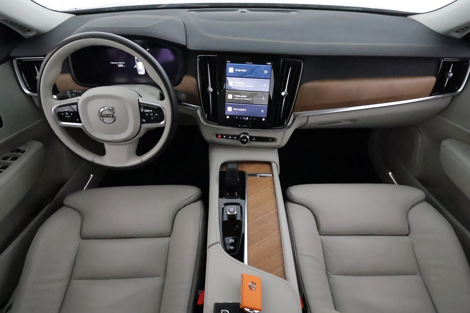 VOLVO S90 2022