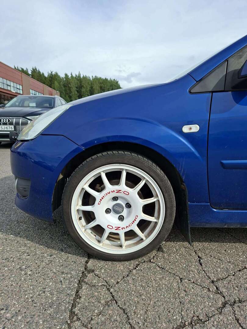 FORD Fiesta 2006