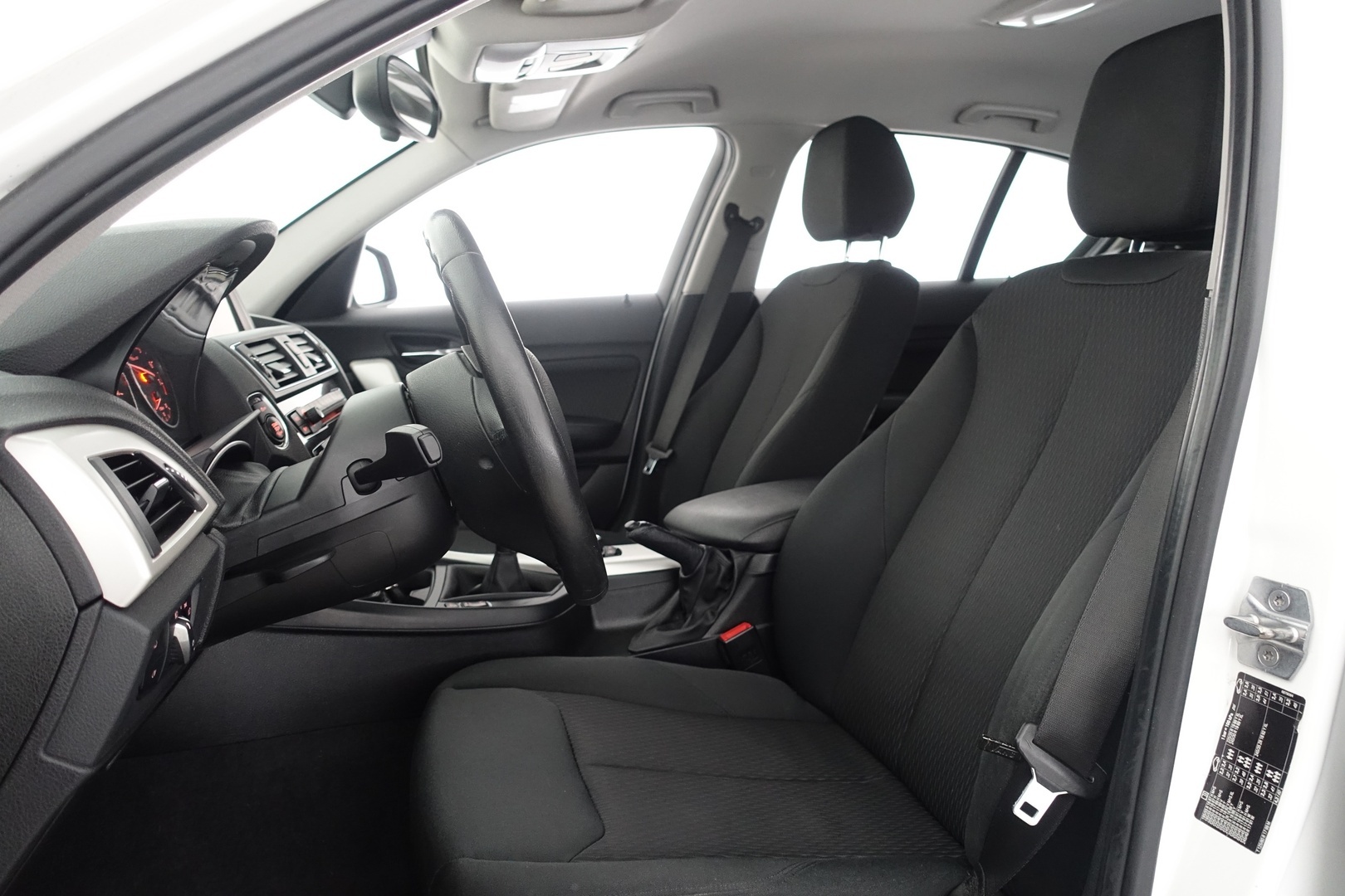 BMW 118 2016
