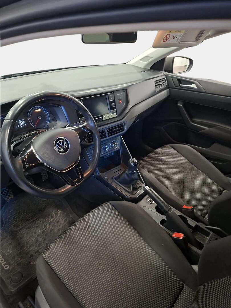 VOLKSWAGEN Polo 2021