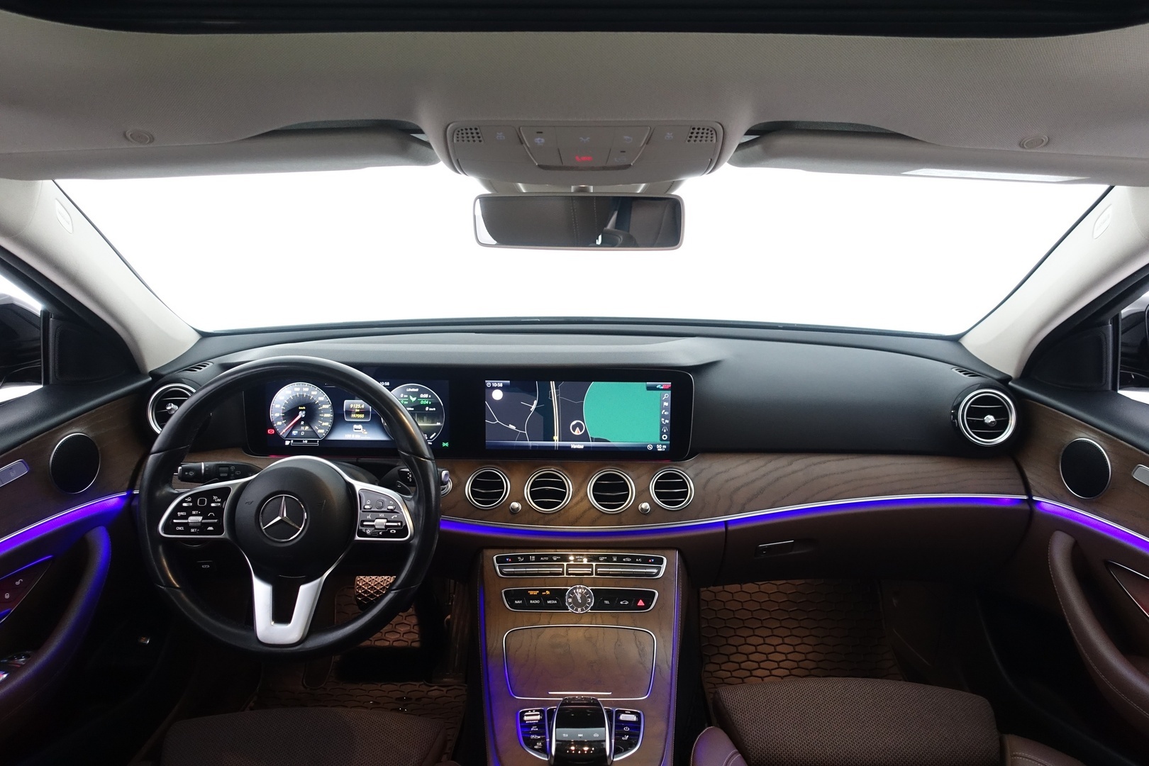 MERCEDES-BENZ E 2019