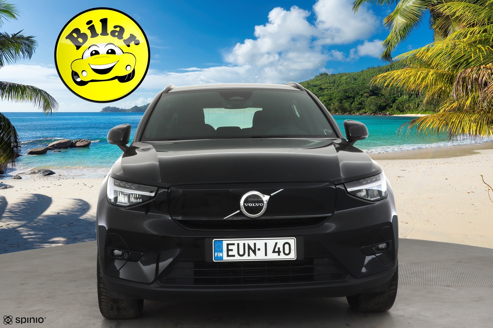 VOLVO XC40 2023