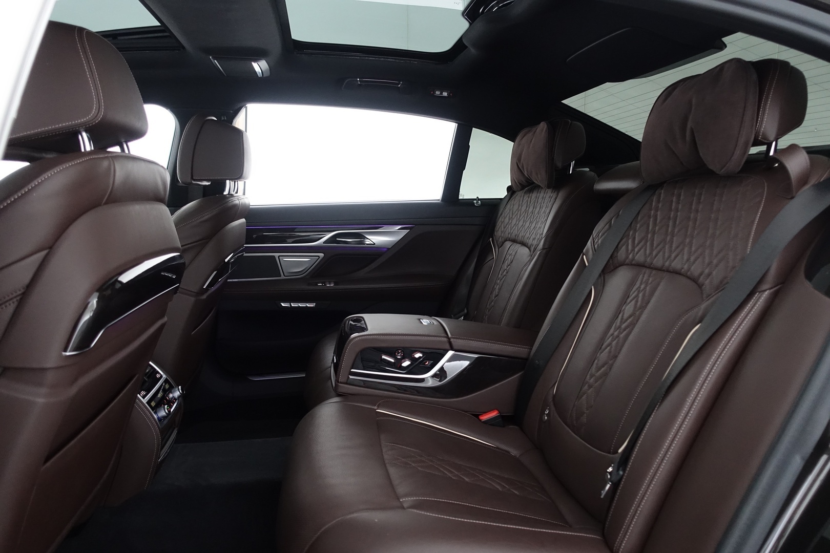 BMW 740 2017