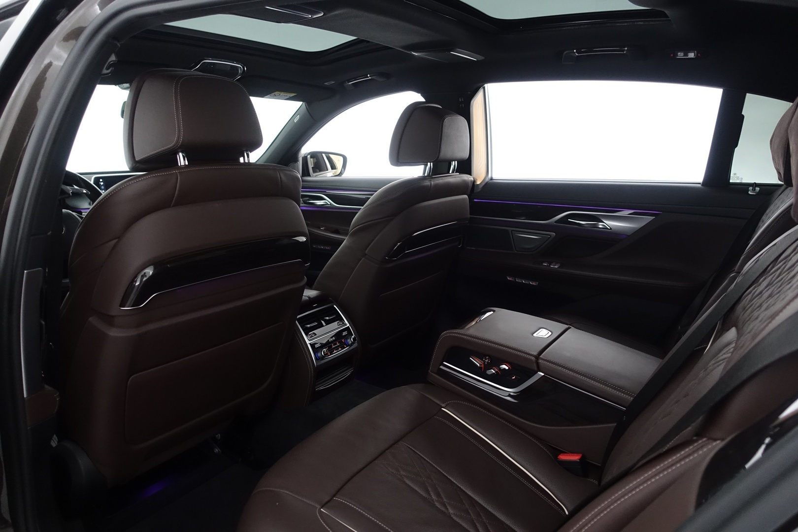 BMW 740 2017