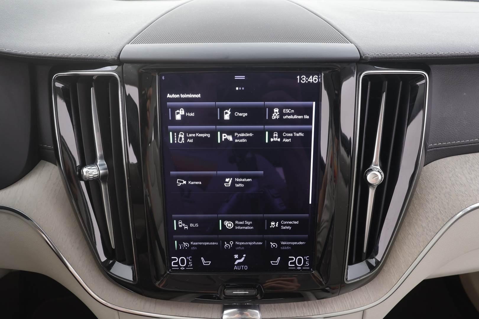 VOLVO XC60 2021