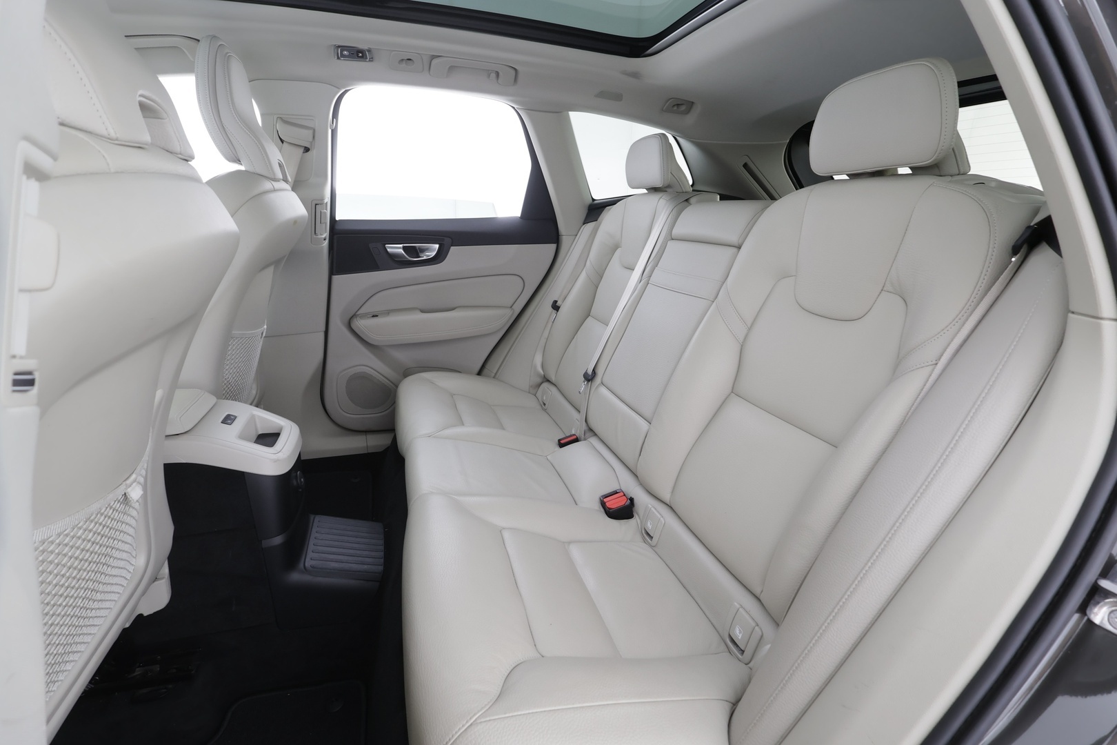 VOLVO XC60 2021