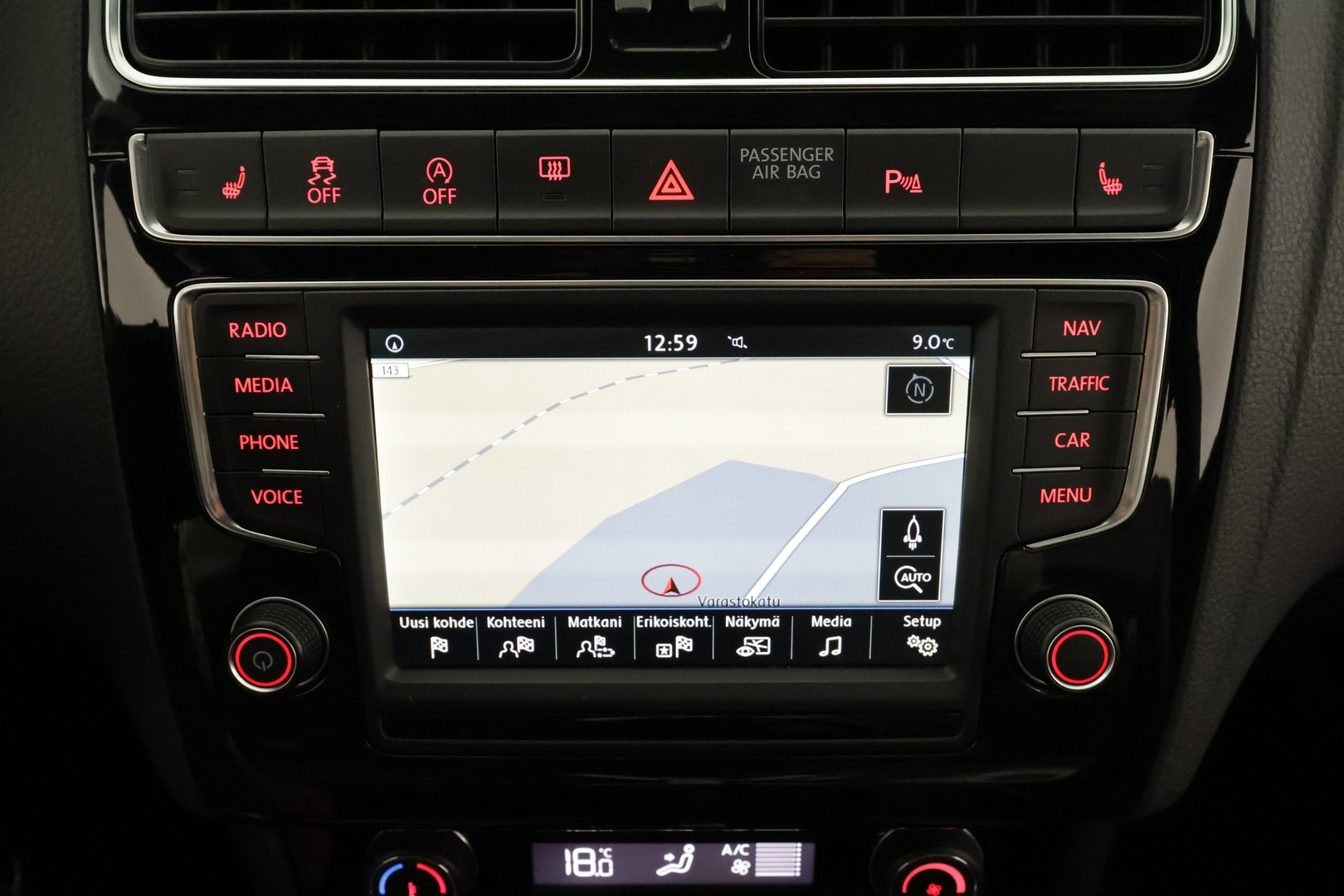 VOLKSWAGEN Polo 2016