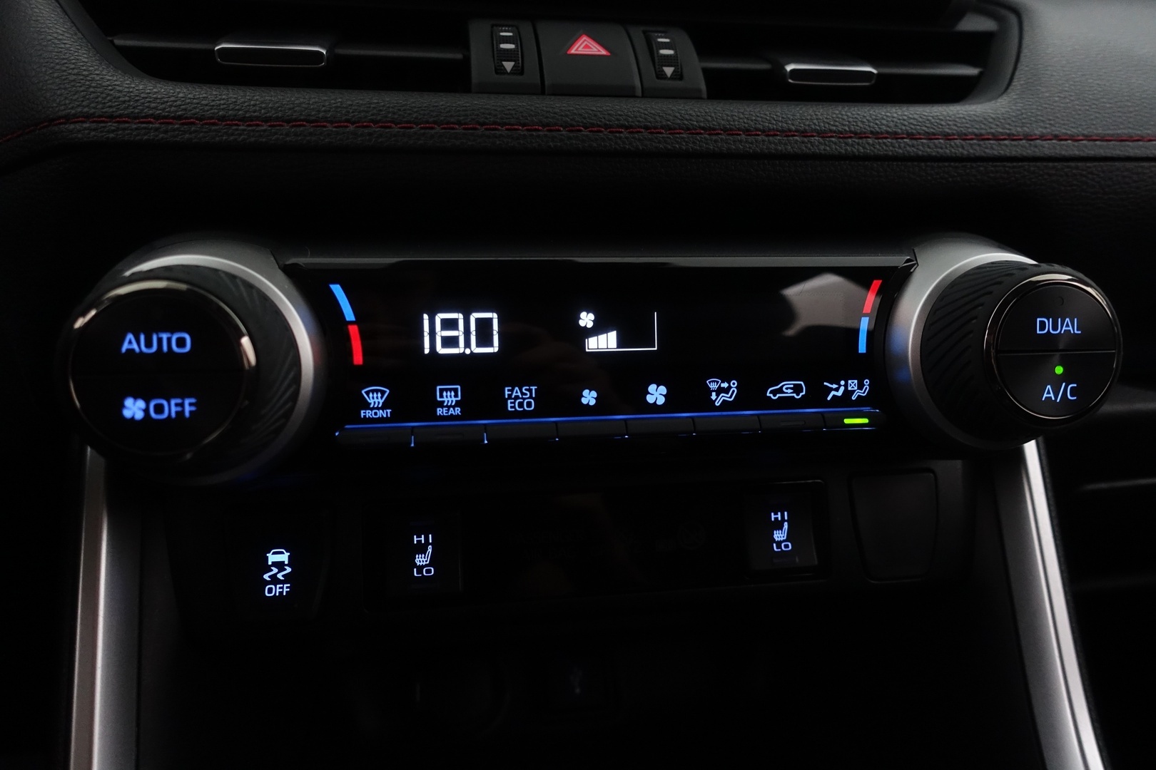 TOYOTA RAV4 2021
