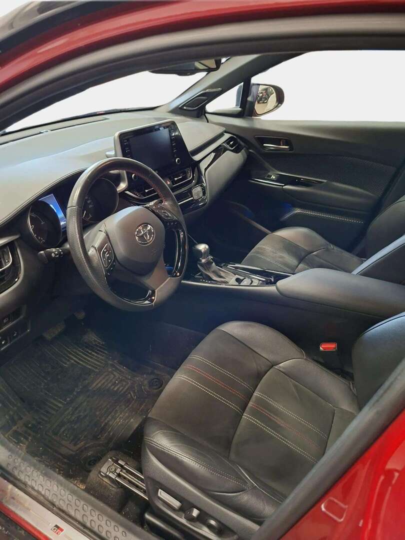 TOYOTA C-HR 2021