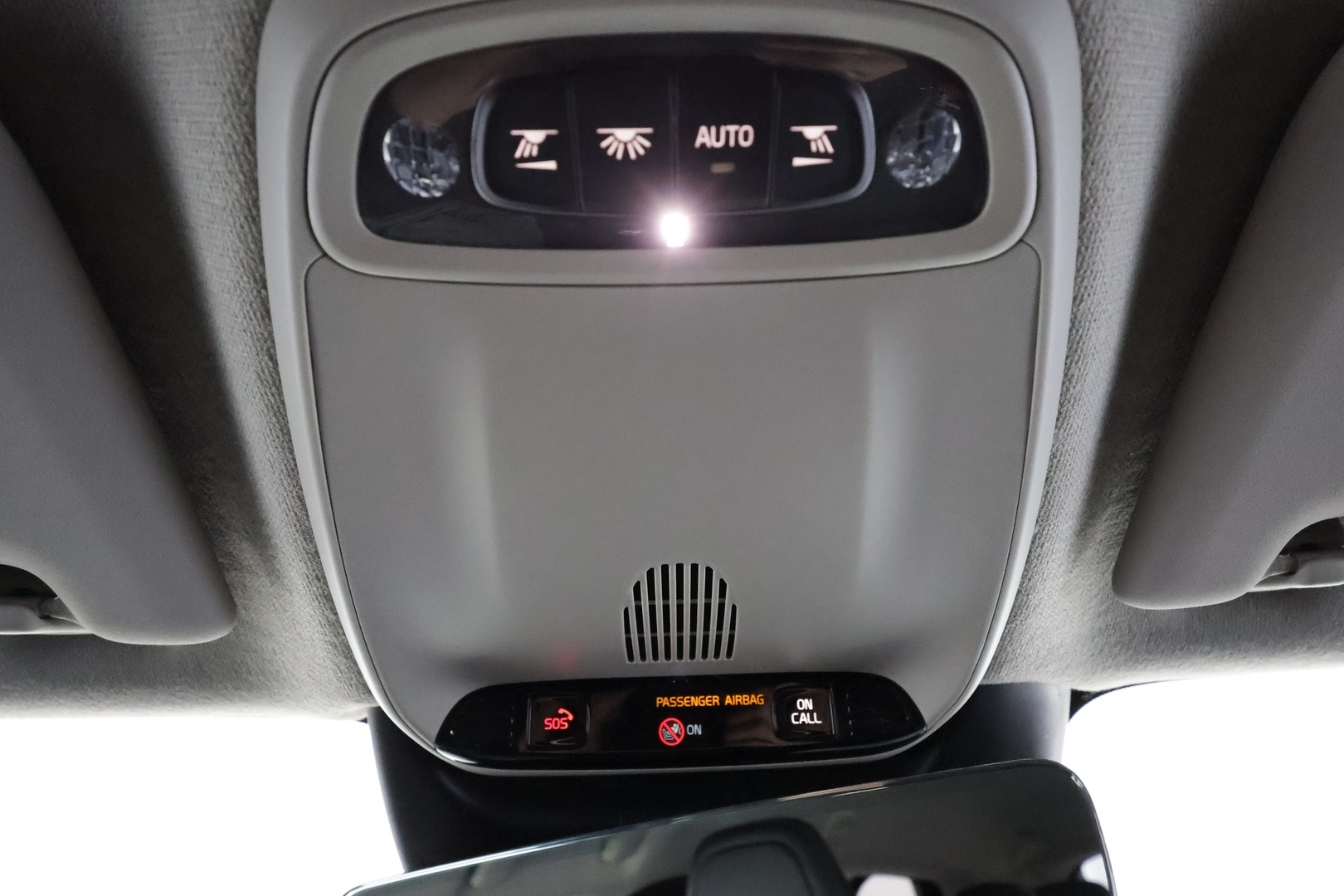 VOLVO XC40 2021