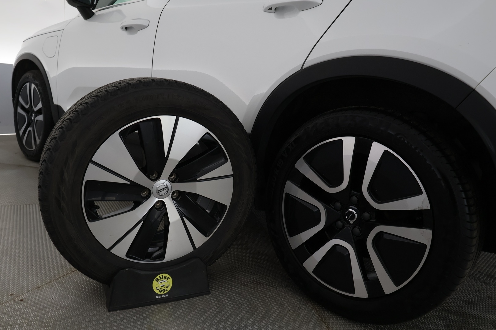 VOLVO XC40 2021
