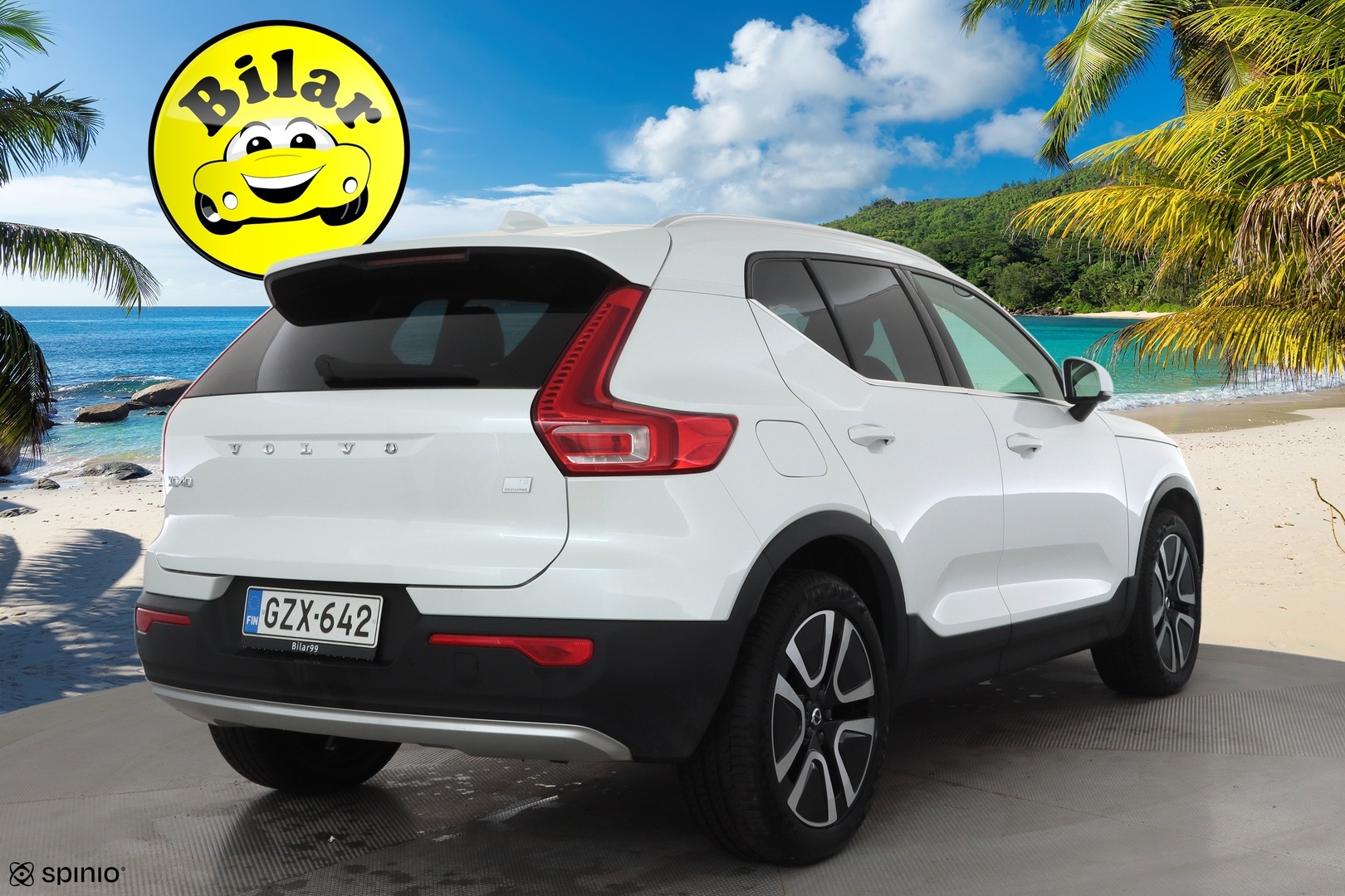 VOLVO XC40 2021