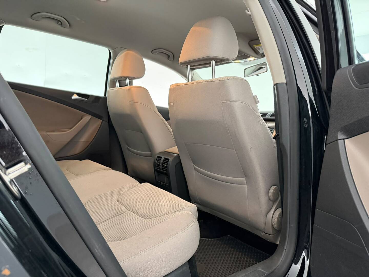 VOLKSWAGEN Passat 2009
