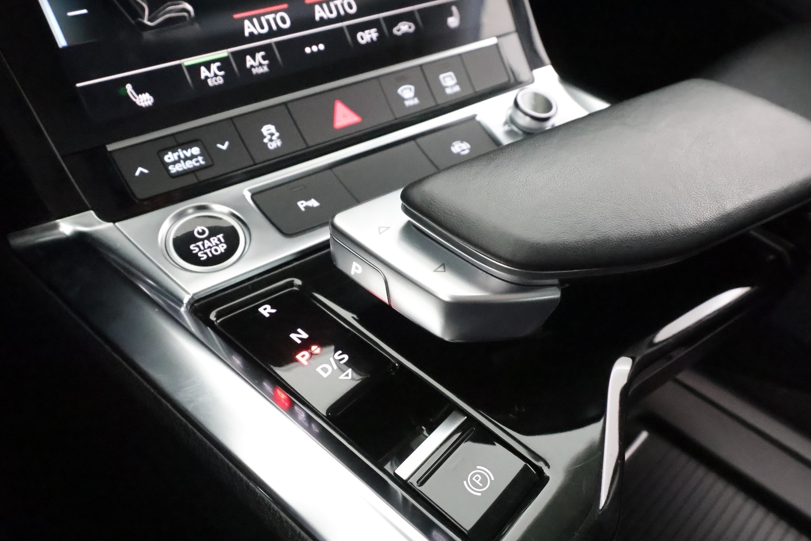 AUDI e-tron 2022