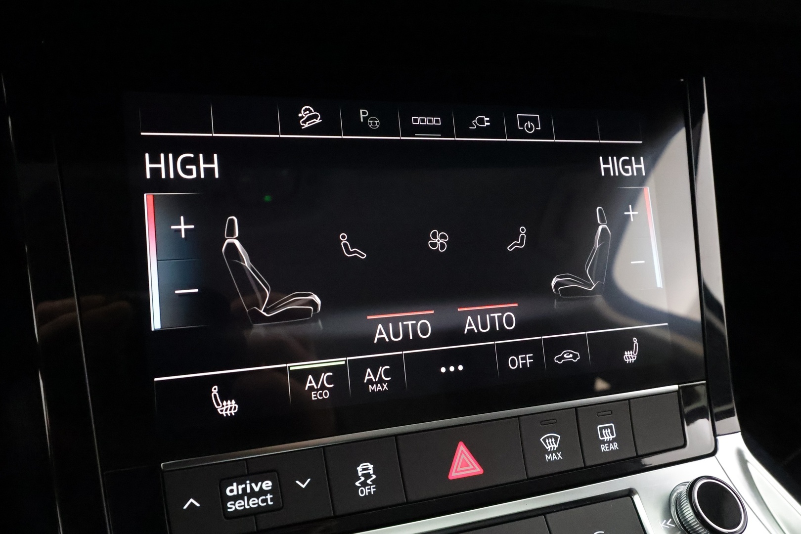 AUDI e-tron 2022
