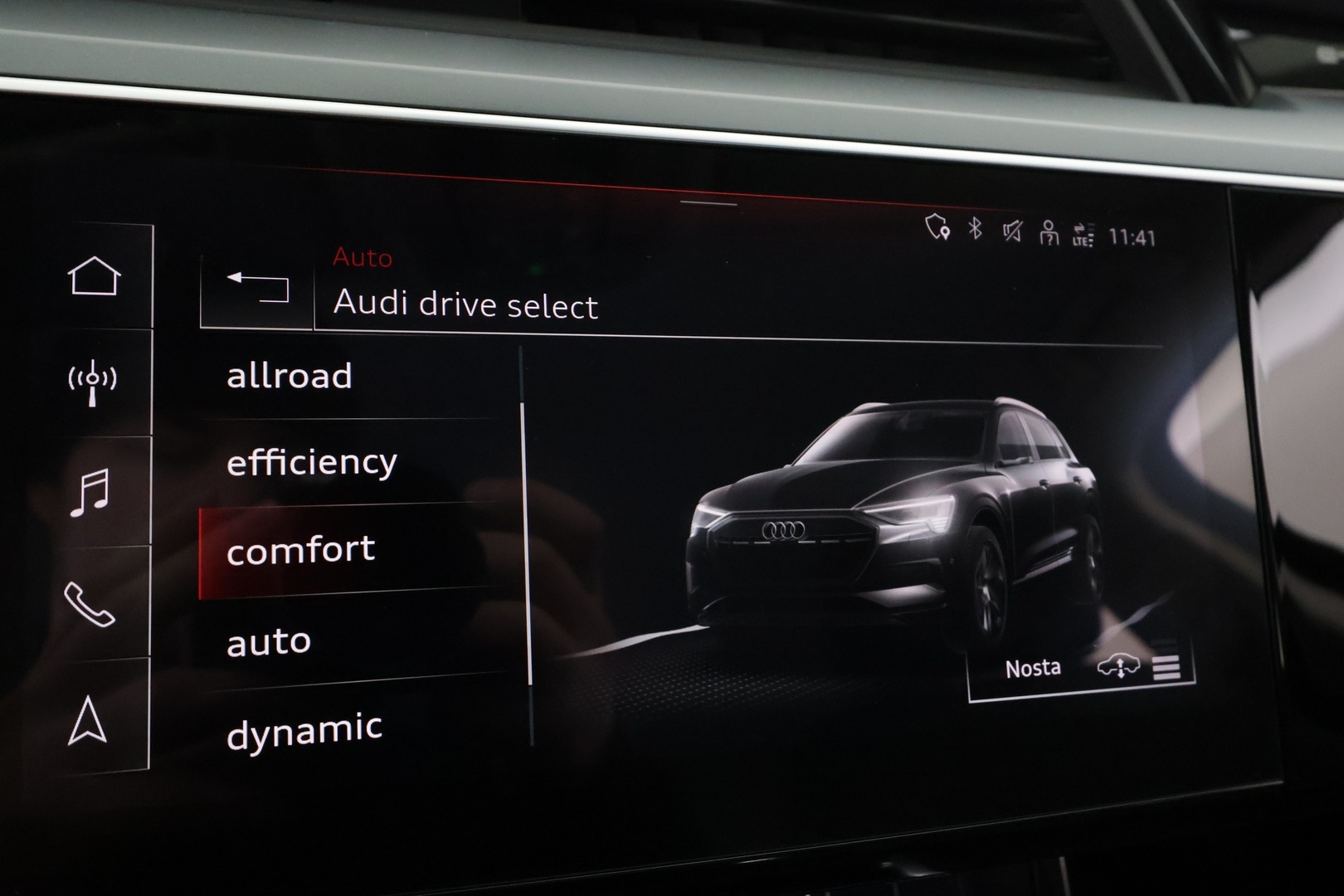 AUDI e-tron 2022