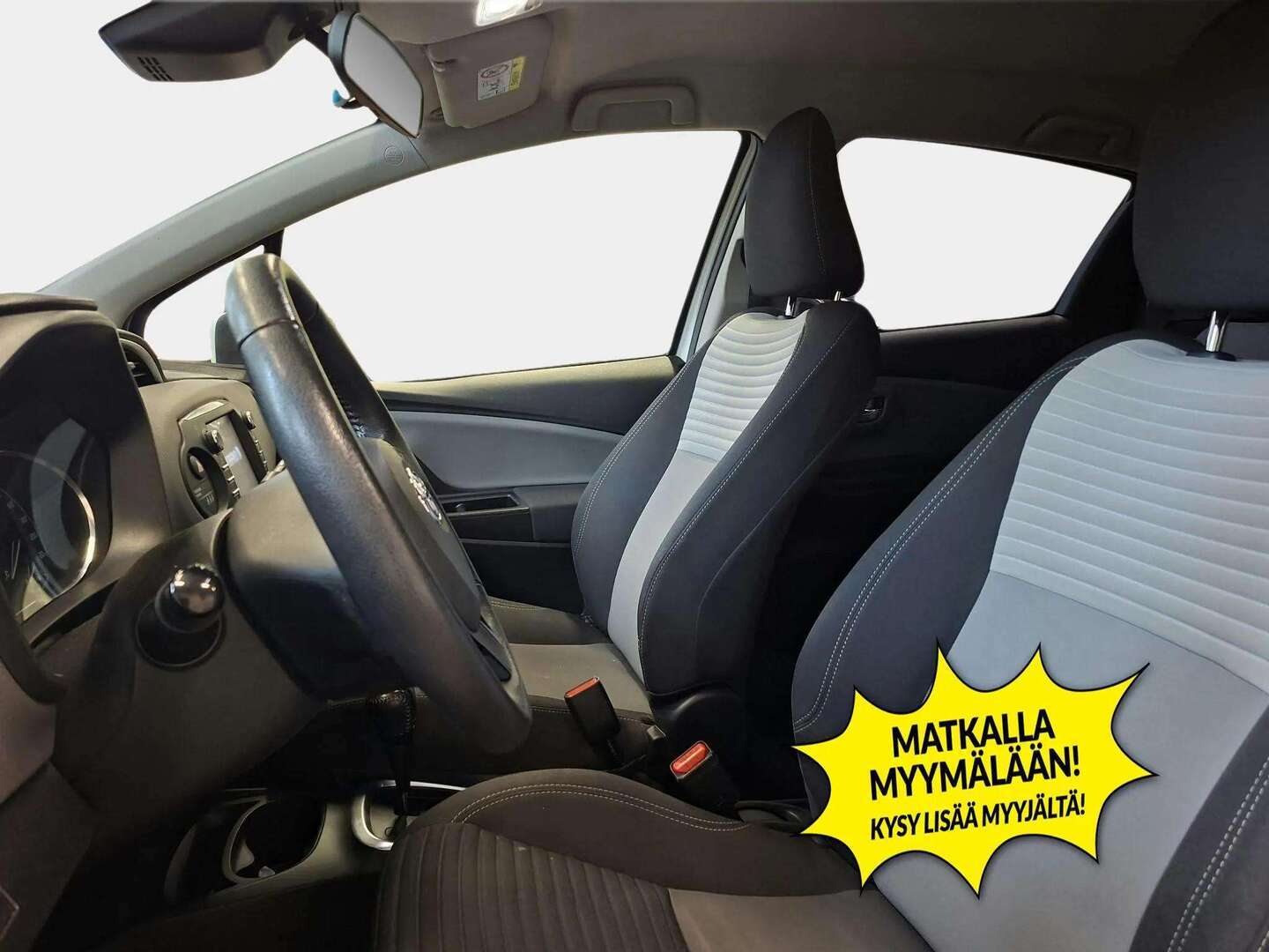 TOYOTA Yaris 2018
